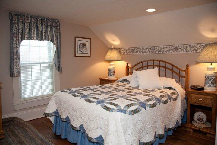 Hôtel Grapevine House à Winesburg Chambre photo
